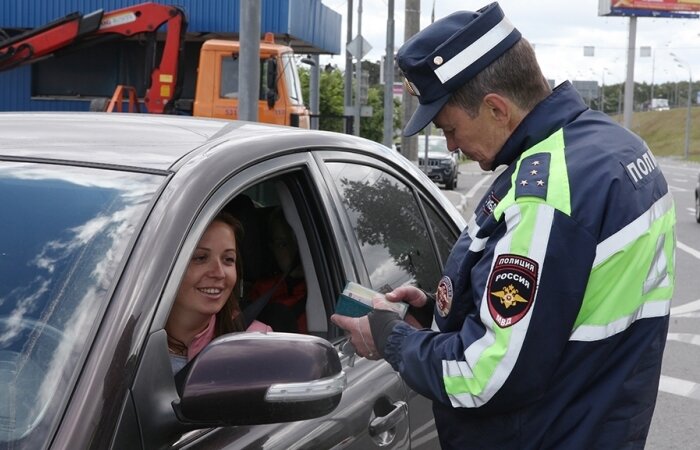 МВД документально зафиксирует, как инспекторы ГИБДД должны общаться с автомобилистами