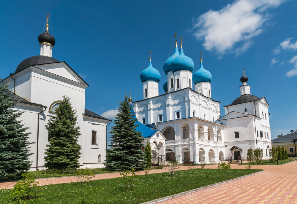 Cамые известные монастыри России | RUSSPASS | Дзен