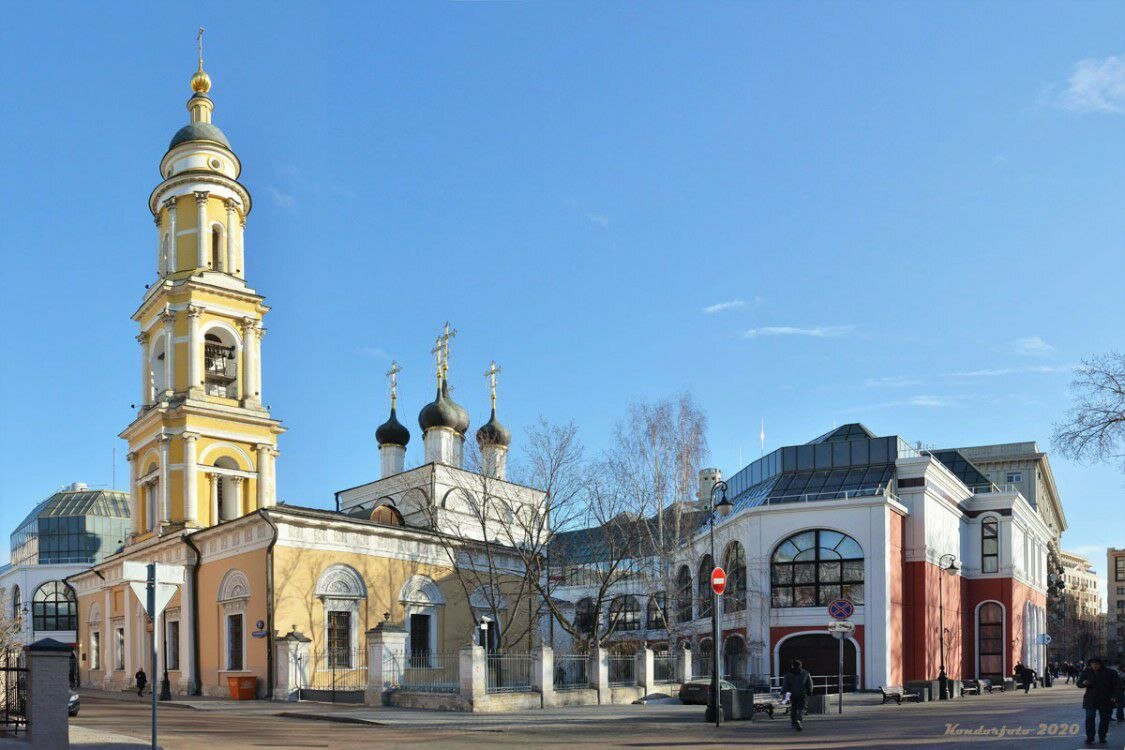 Храм музей в толмачах. Храм музей в толмачах