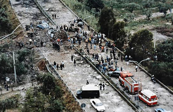 Место взрыва у городка Капачи в Сицилии