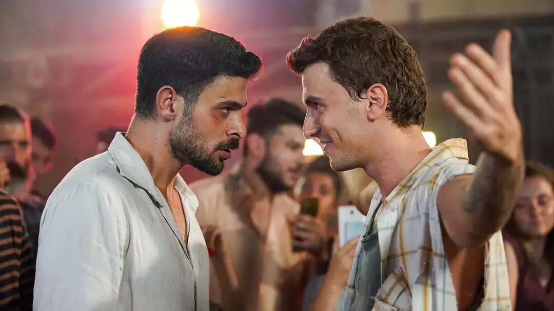 "Дикий" новый турецкий сериал, который набирает популярность. 3 серия ...