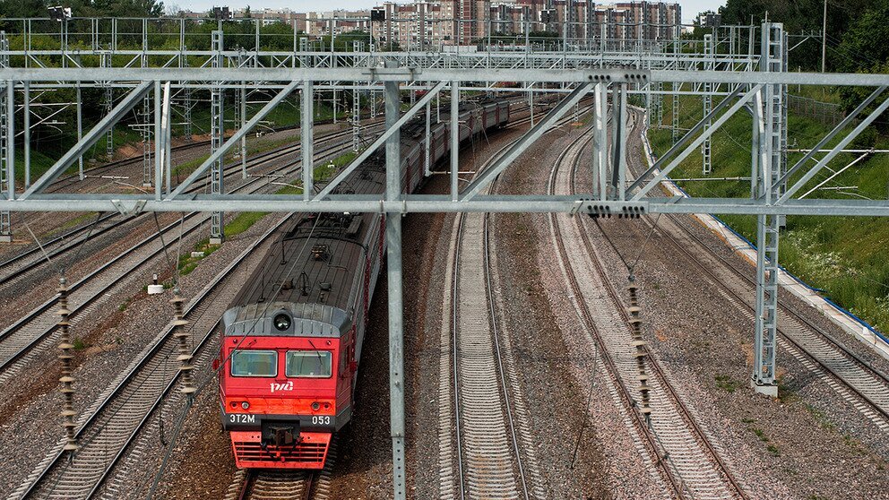 Электричка станция Моссельмаш. Подольская электричка. Моссельмаш Путепроводная. Завидово Моссельмаш.