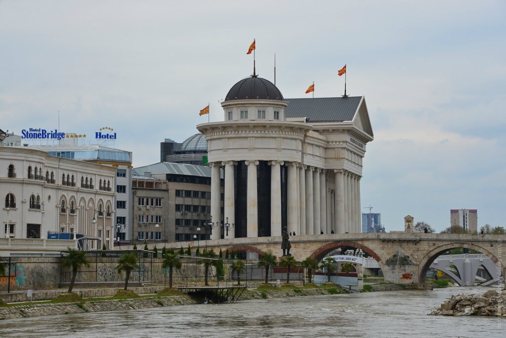 Скопье советские здания. Russian Embassy Skopje.