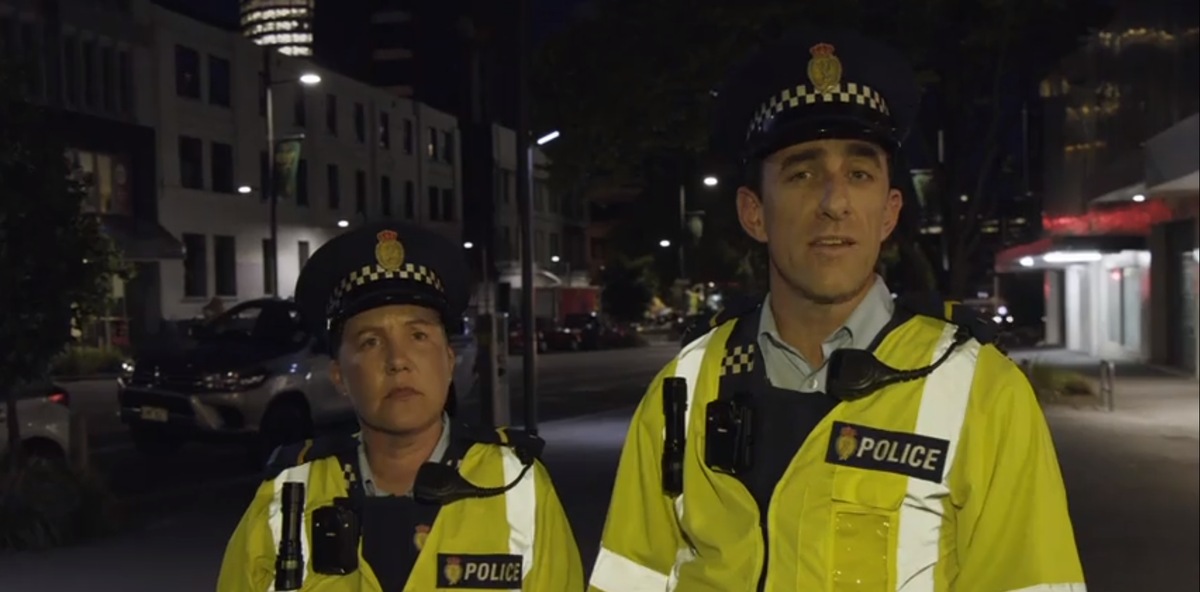 "Интеллигентные"  лица главных героев