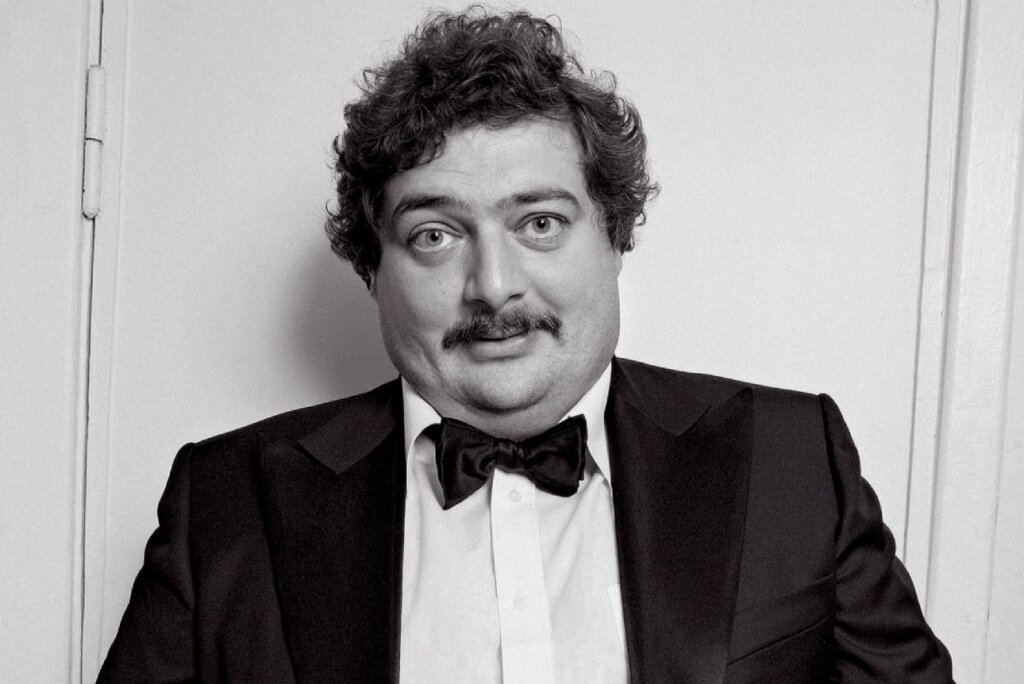 Фото : http://www.moscow-jerusalem.ru/opros/pisatelyami-rozhdayutsya-ili-stanovyatsya/attachment/bykov3/