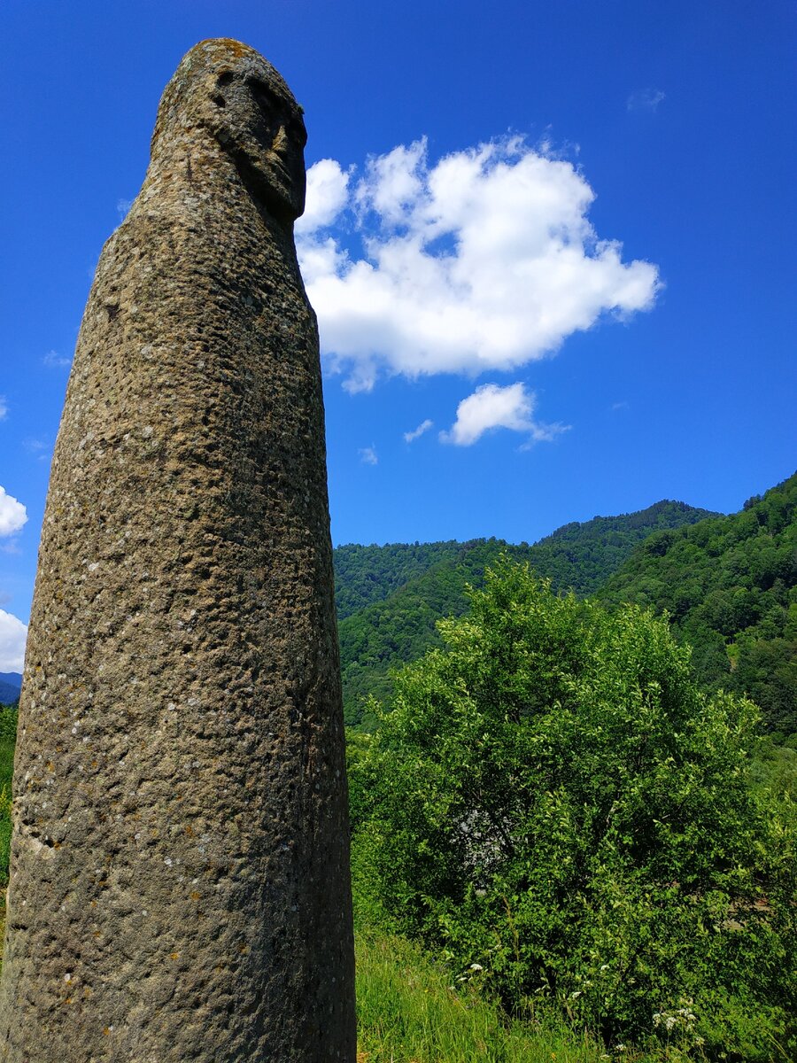 храм в архызе