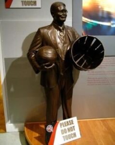 ИСТОРИЯ РАЗВИТИЯ БАСКЕТБОЛА.