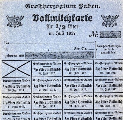 Немецкие карточки на цельное молоко - Баден, июль 1917 г. Одна карточка - на 1/2 литра в день. Кстати, это не мало. Правда, тут не указана жирность.