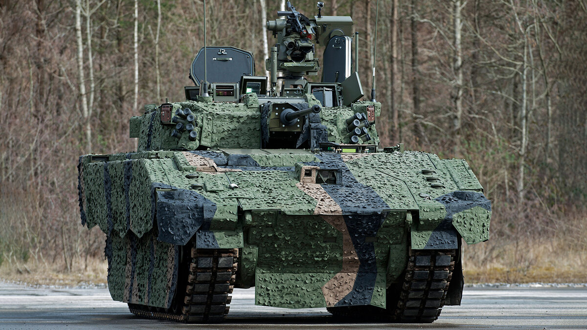 Тот самый мертворождённый Ajax, весом 40 тонн, с пушкой 40 мм. 