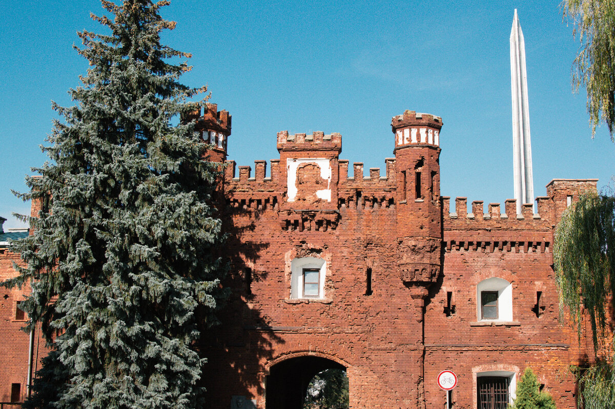 Сохранившиеся до наших дней Холмские ворота - главный вход в Цитадель. Фото автора