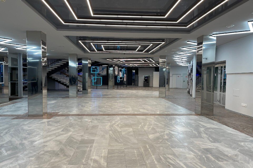     Фойе стало гораздо просторнее и светлее. Фото: vk.com/diagileva.elenav