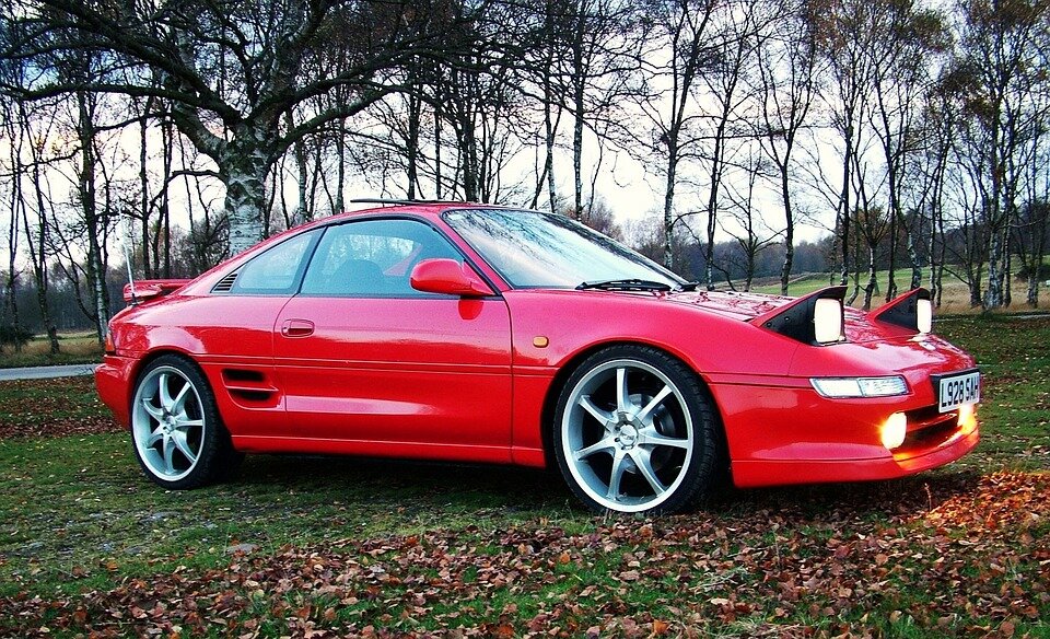 Второе поколение TOYOTA MR2 (фото с pixabay)