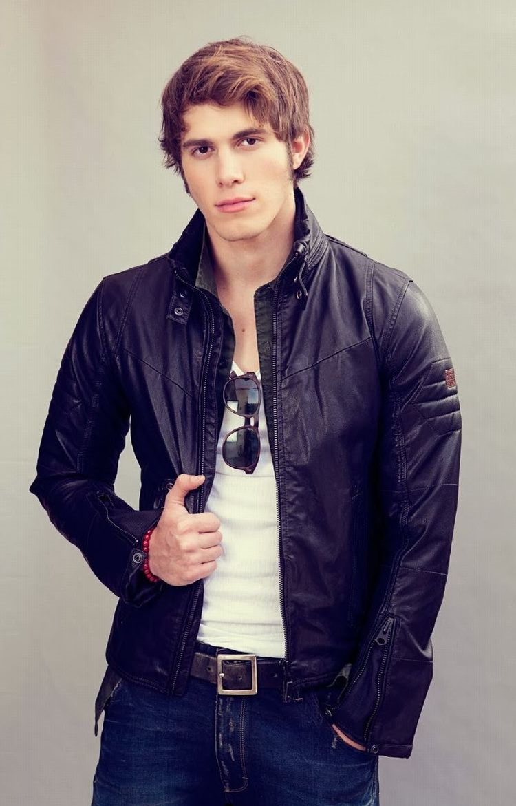 Блейк элви. Блейк дженнер. Блейк дженнер. Джейк дженнер. Блейк дженнер торс.