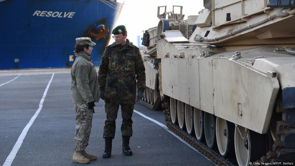 Переброска американской военной техники через порт Бремерхафена, 6 января, фото: www.dw.com