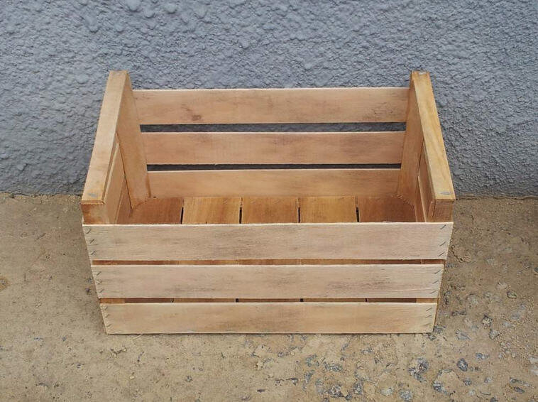 3 оригинальных вещи, которые можно сделать из деревянного ящика для овощей