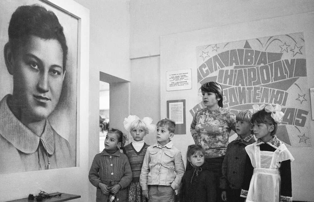 Для советских школьников Зоя Космодемьянская была одним из главных героев Великой Отечественной войны © ТАСС