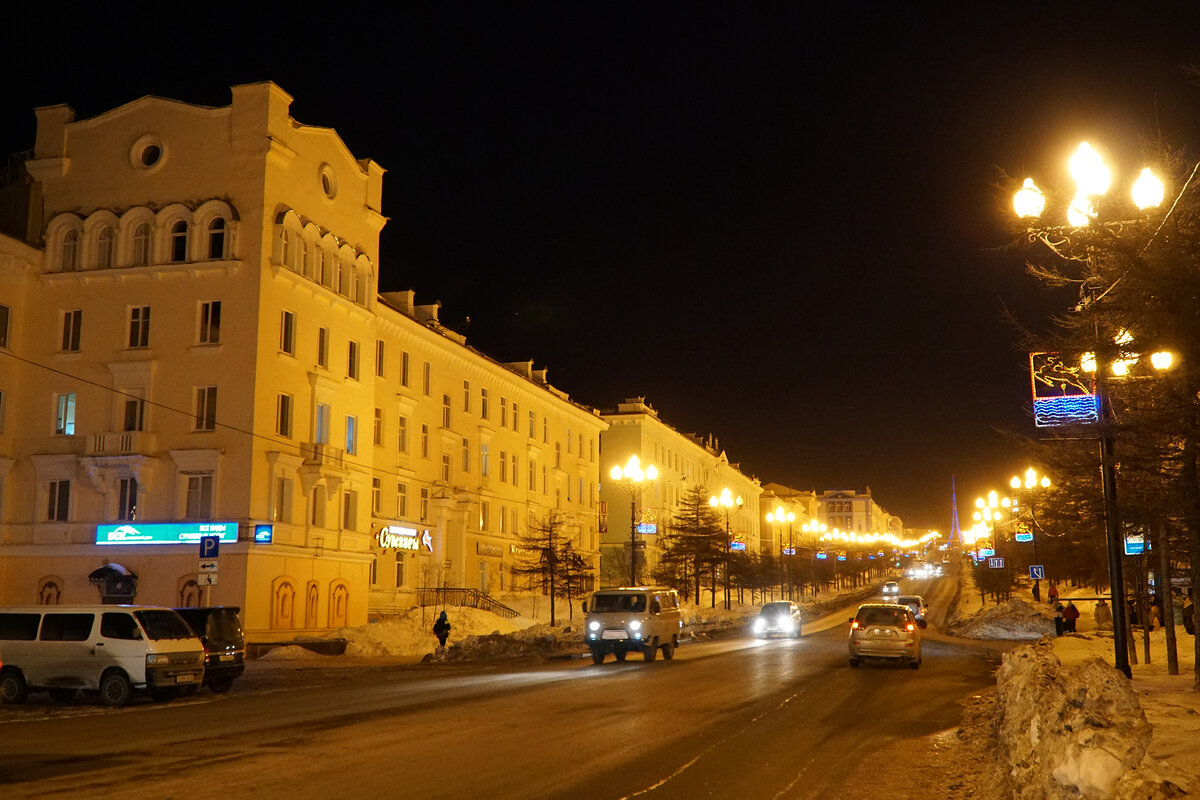 Первое, что бросается в глаза – ухоженность фасадов. И это примета не только центральных улиц