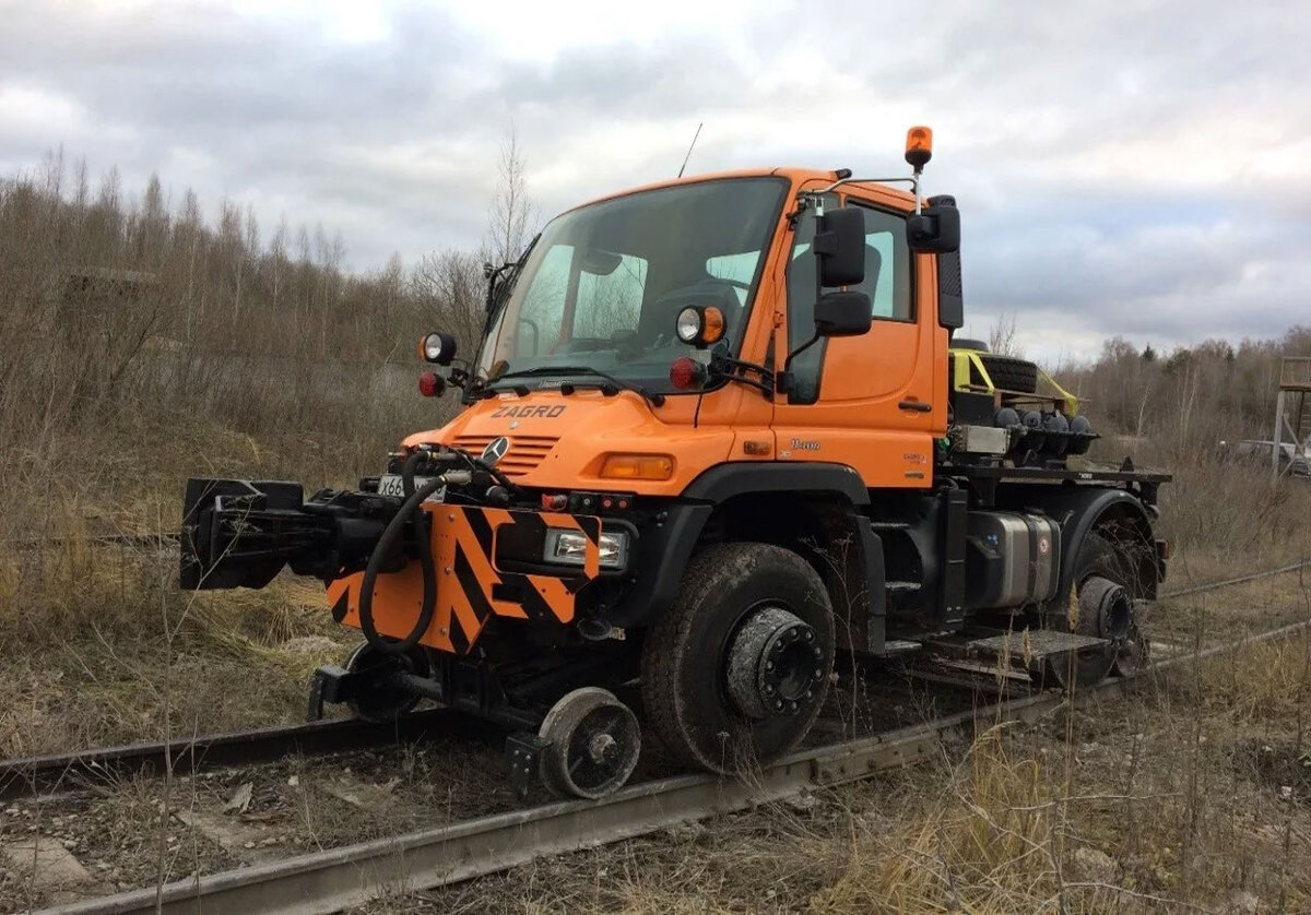 Мерседес Unimog u400