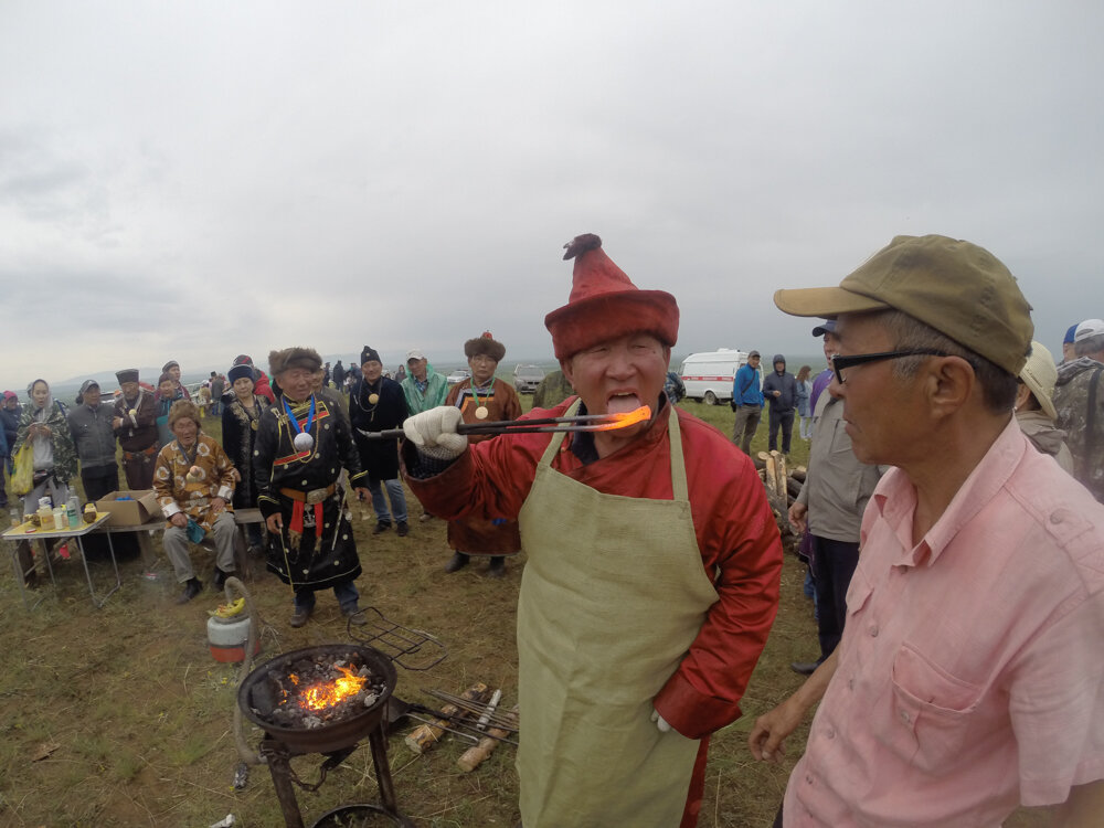 Зачем шаманы лижут раскалённый металл | Заповедный инспектор | Дзен