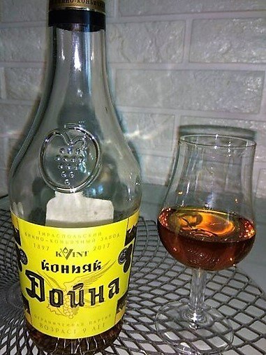 Коньяк Дойна 9 лет