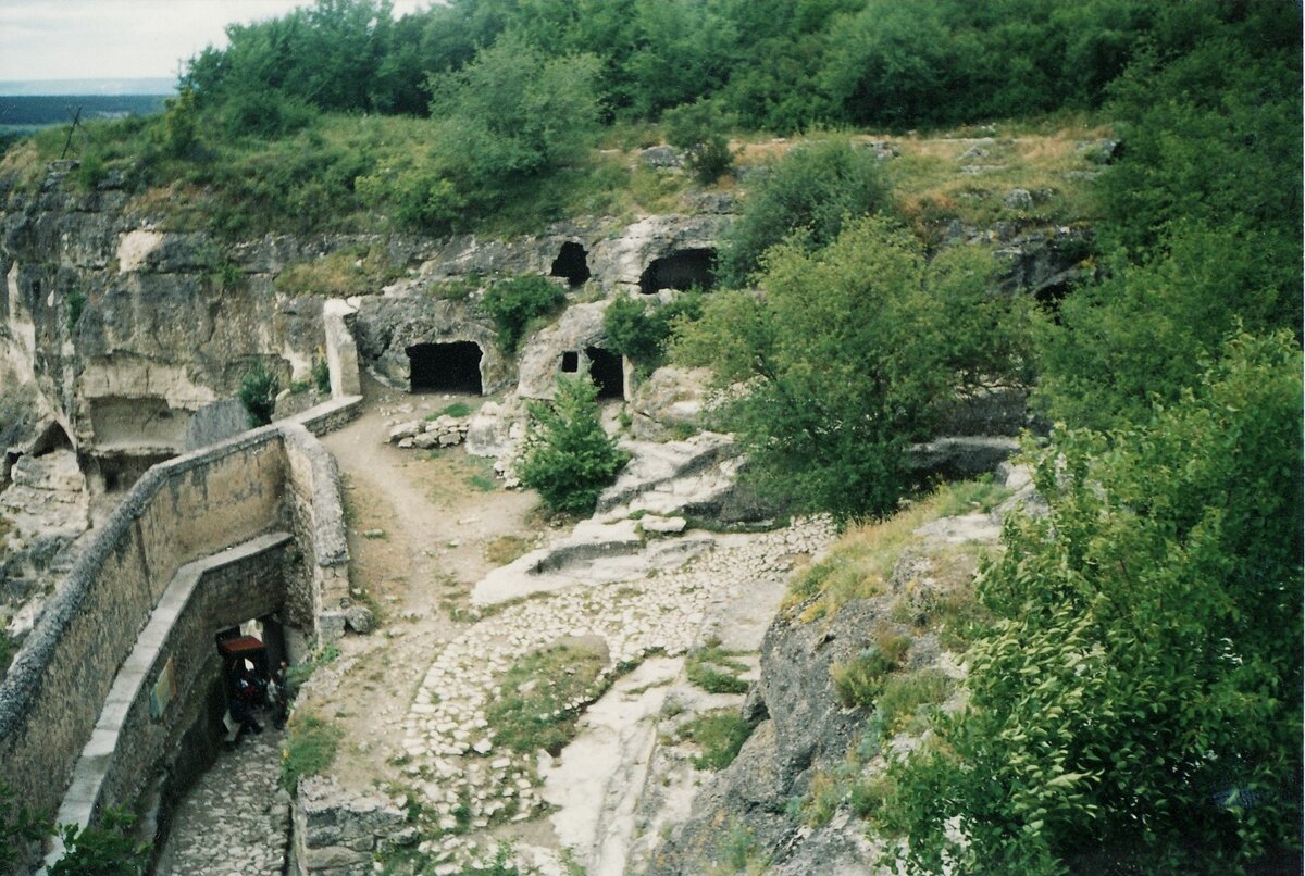 Пещерный город Чуфут- Кале .