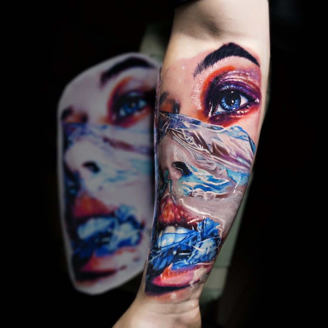 Эта тату нанесена не глубже залегания угольных месторождений, а значит рассосётся.