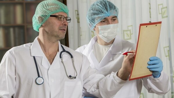 «На Сахалине не хватает 500 врачей: дефицит хотят устранить за три года»