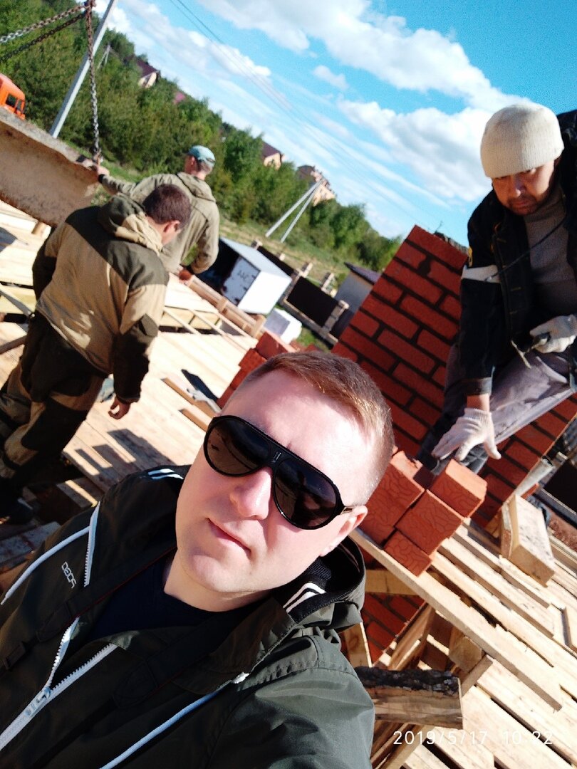 На фото я.) моя страница в вк https://vk.com/negan43