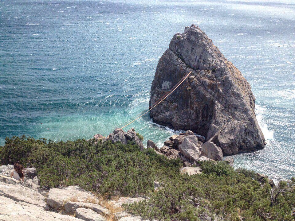 Фото скалы в заливе