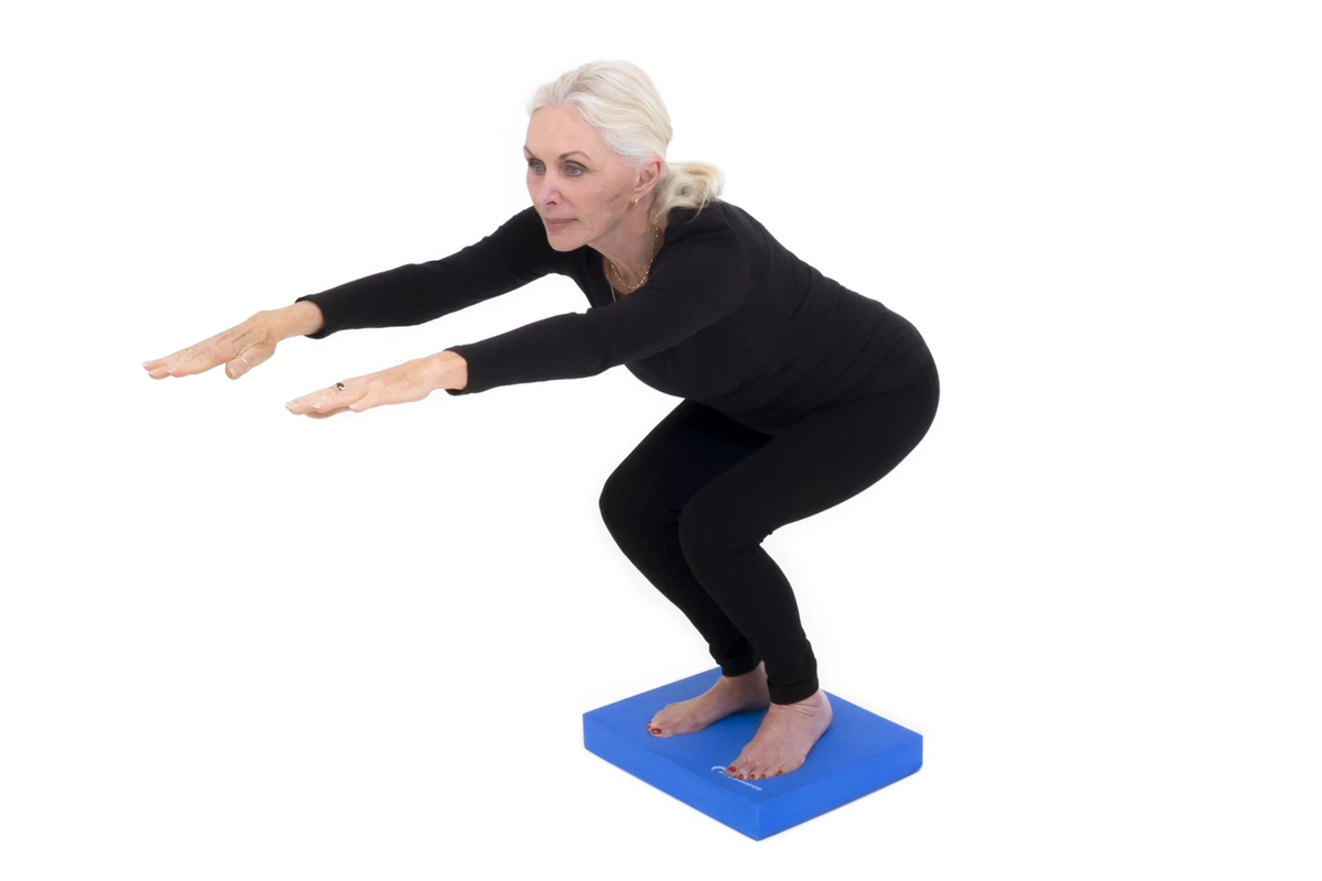 Гимнастика на равновесие для пожилых. Упражнения для равновесия и координации для пожилых. Упражнения для пожилых. Упражнения на равновесие. Координация пожилые