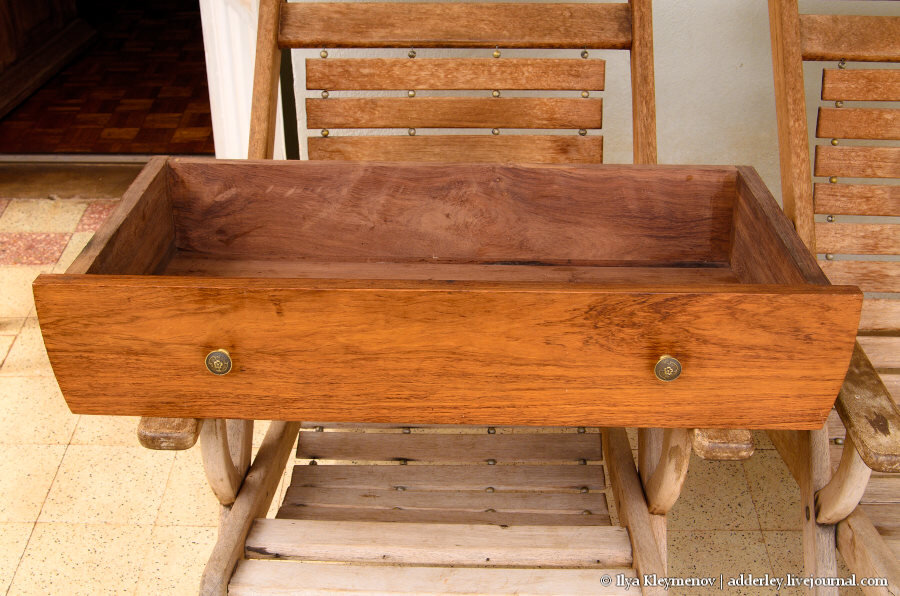 2. Как вам гробик?

