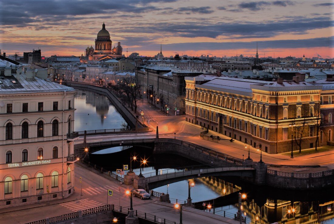 Санкт-Петербург.