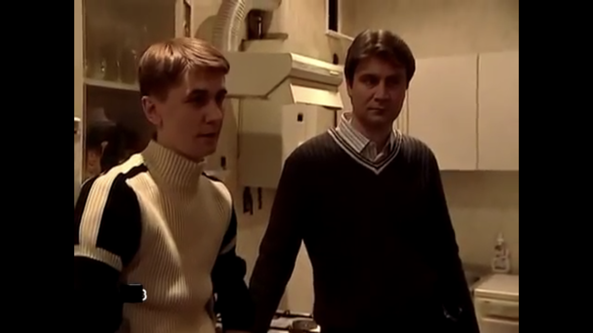 Кадр из сериала. В роли Юрия Голицына (справа). Скриншот кадра сделан автором