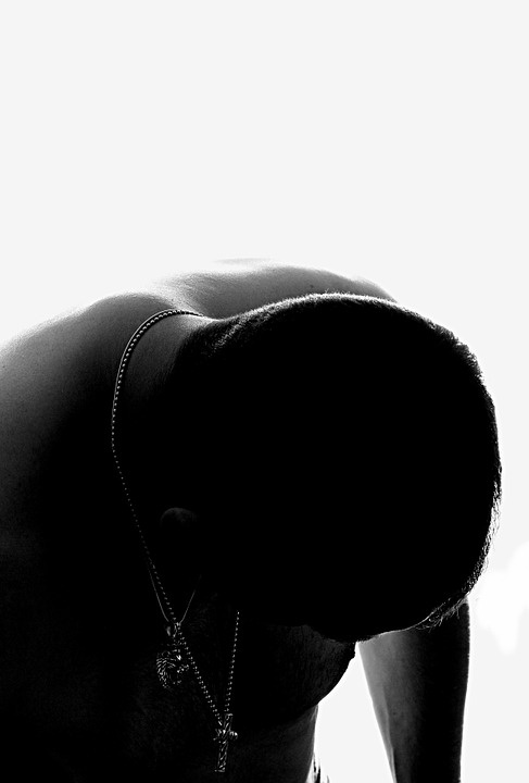 https://pixabay.com/photos/loss-man-silhouette-black-and-white-765774/