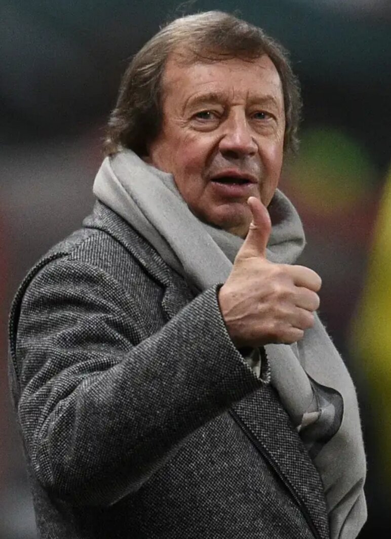 Юрий Сёмин.