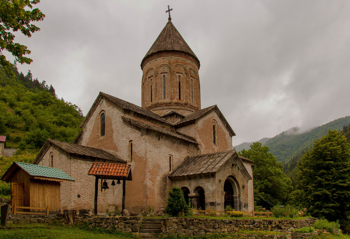 Храмы в грузии фото