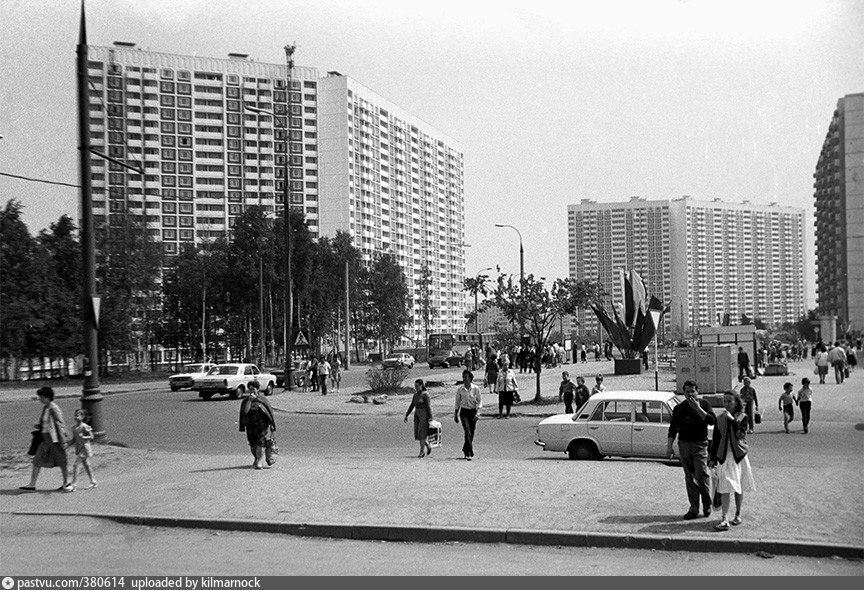 Ясенево 19. Площадь Ле Зуана в Ясенево. Ретро Ясенево. Ясенево Литовский бульвар. Проект Ясенево 1975.
