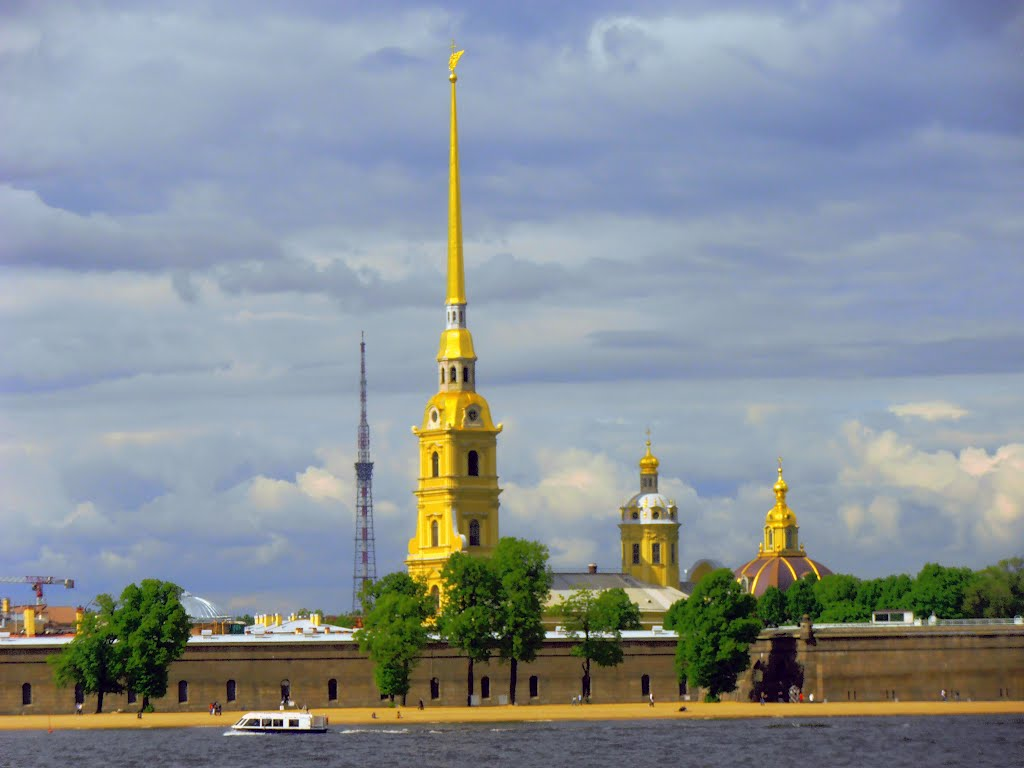 Петербург петропавловская крепость фото. Петропавловский собор Бастион. Санкт Петербург Петропавловская. Петропавловская крепость. Петропавловская крепость в Санкт-Петербурге фото.