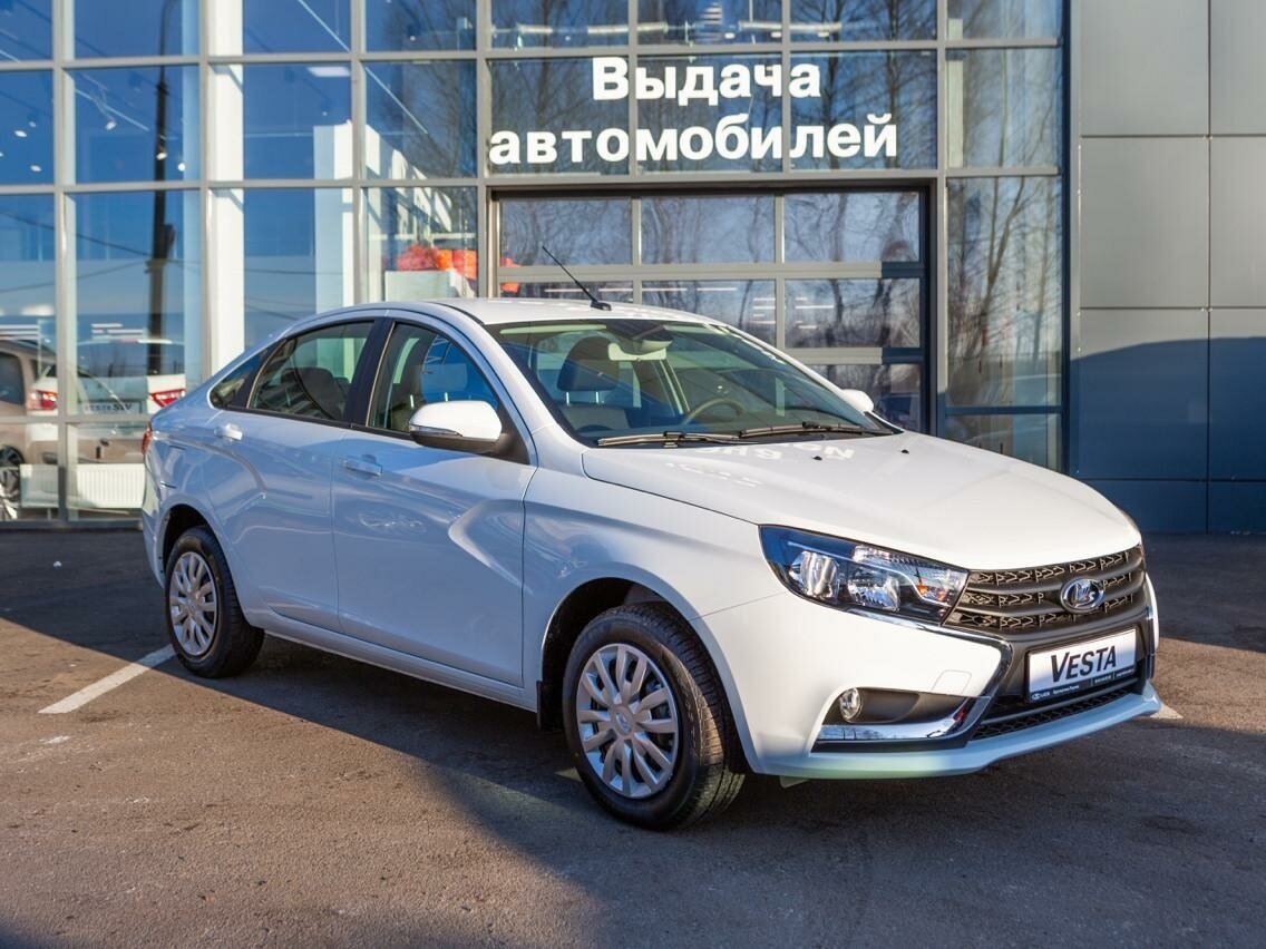 https://auto.ru/cars/new/group/vaz/vesta/21686493/21717544/1094877140-6c190c32/
