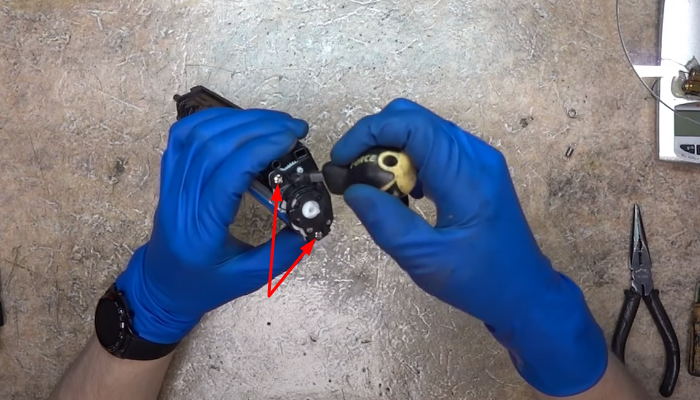 Фото 51. Пленка на кромке дозирующего лезвия