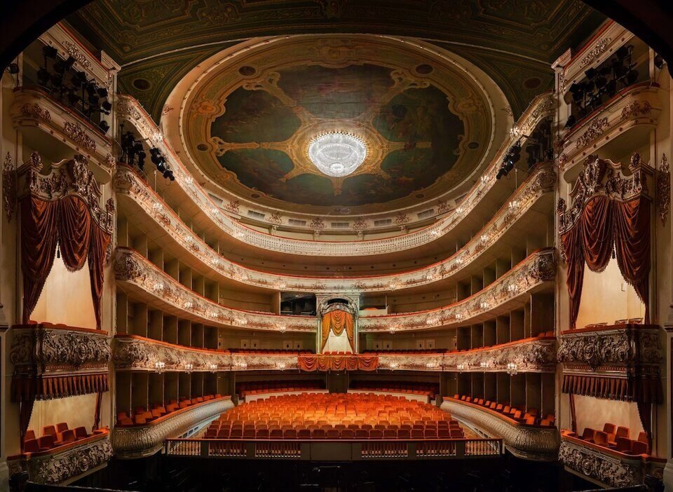 Старейший театр петербурга
