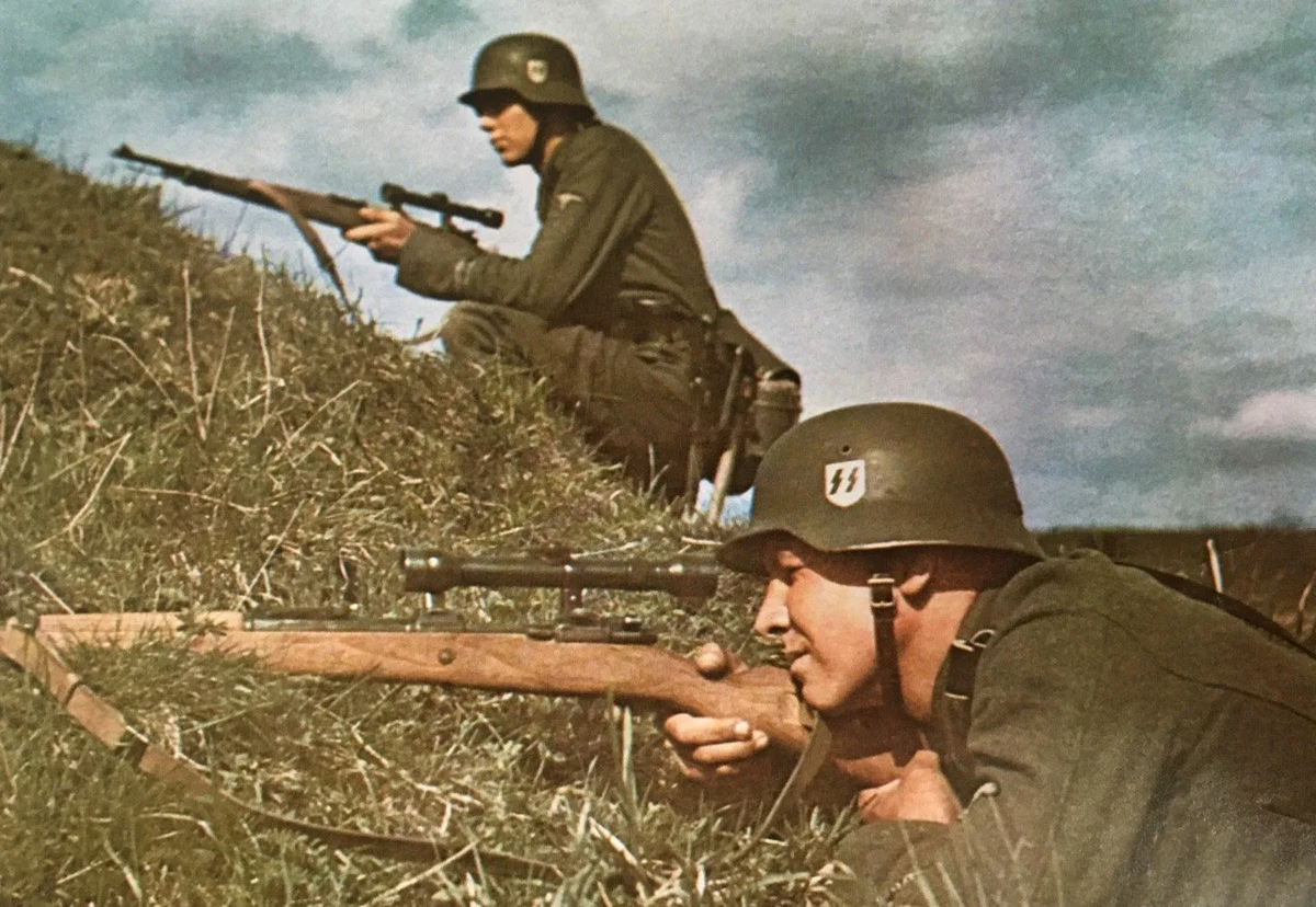 Снайперы вермахта. Немецкий снайпер 1941. Снайпер Ваффен СС. Снайпер вермахта. Немецкие снайпера вв2