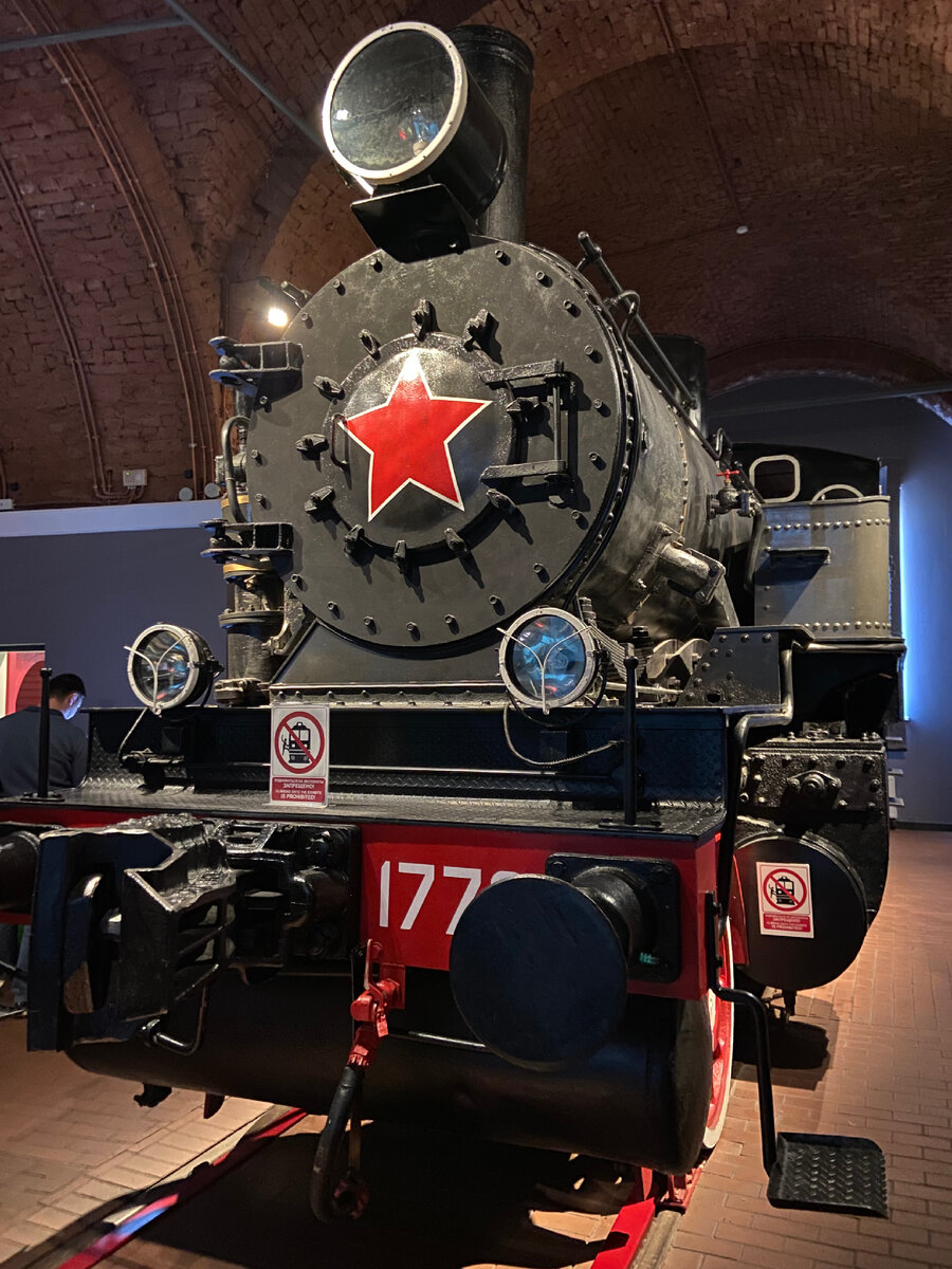 Сегодня я хочу рассказать о нашем походе в музей железных дорог России. Он открылся в 2017 году на Балтийском вокзале, отзывы о нем отличные.