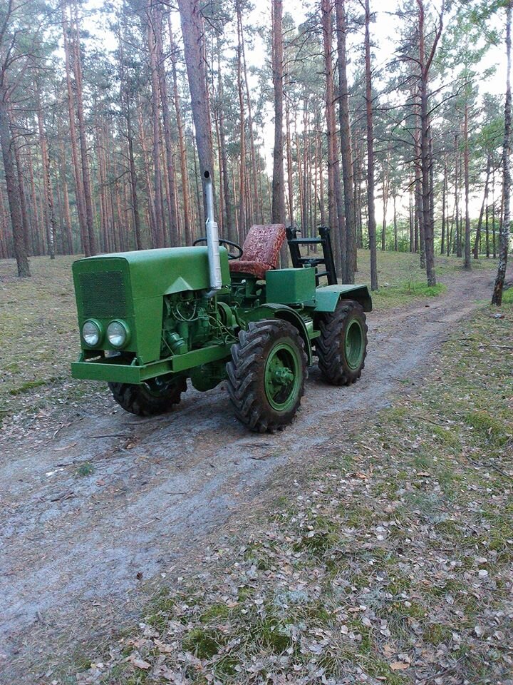 Самоделкины трактора. Трактор из москвича 412. Самодельный трактор. Деревенские самоделки трактора.