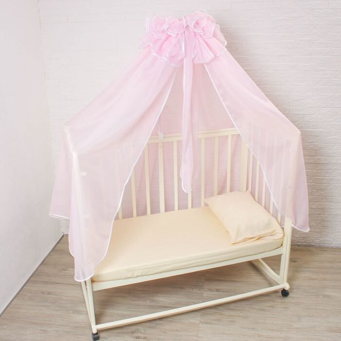 Это фото из интернета. У нас был похожий балдахин.