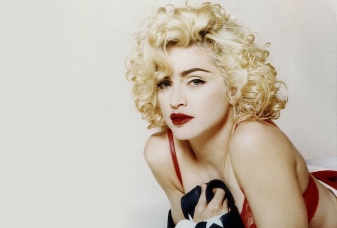  С момента издания своего одноименного альбома в 1983 году Мэдж неустанно  стирает границы. Речь идет о ее текстах к песням о структуре песен, а  также, иногда чересчур, сексуально заряженных видеоклипах. Артистка,  которая никогда не боится экспериментировать, хочет разнообразия и от  нынешних артистов.
