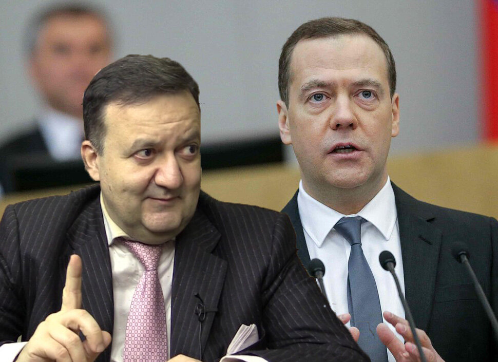 Что говорят российские власти. Путинская власть демотиваторы. Что говорят российские власти. Что говорят российские власти. Что говорят российские власти.