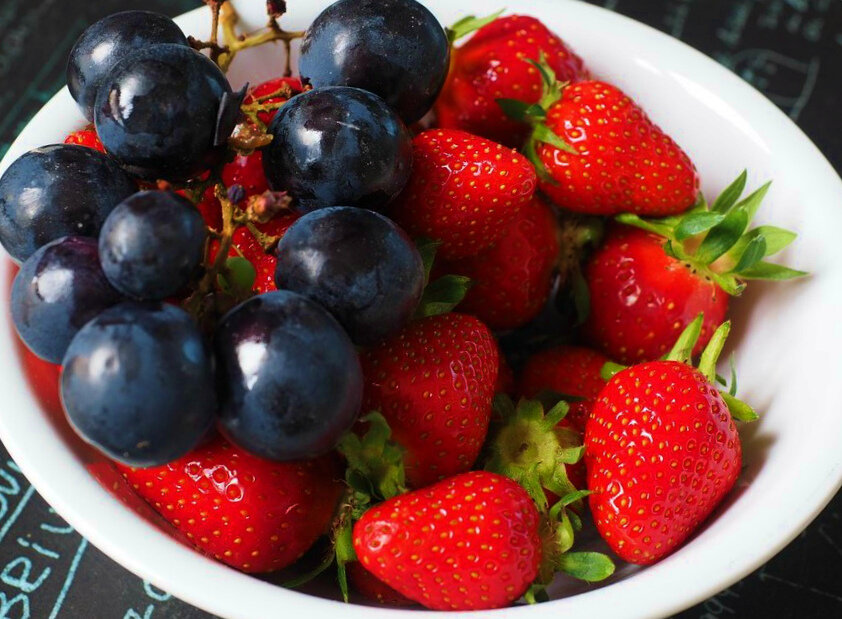 Решила публиковать картинки с любимыми фруктами. Вдруг наши вкусы совпадут:) И вы купите в овощном ларьке какой-нибудь фрукт вместо конфеток в магазине. 