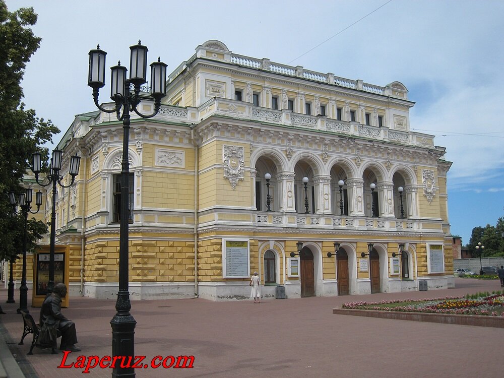 Драма нижний новгород. Нижегородский драматический театр. Театр на Покровке Нижний Новгород. Улица большая Покровская Нижний Новгород театр. Драматический театр Нижний Новгород 1896.