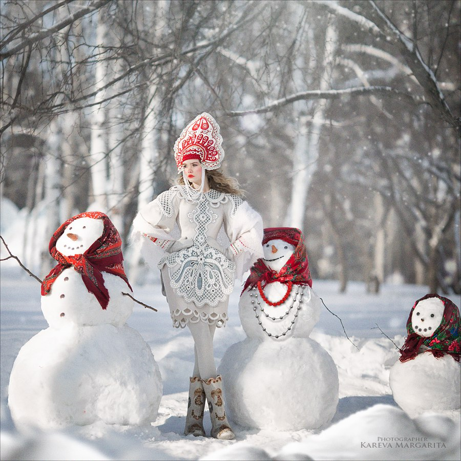 Снежная баба фото. Фотограф Маргарита Карева зима. Маргарита Карева зимние. Маргарита Карева фотографии зимние. Зимние фотосессии Маргариты Каревой.